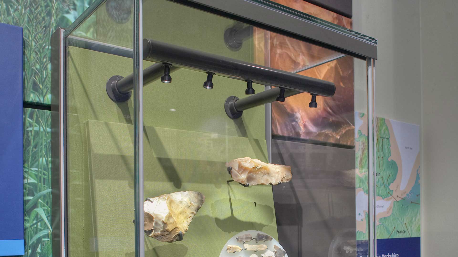 fibre optic cabinet and display lighting